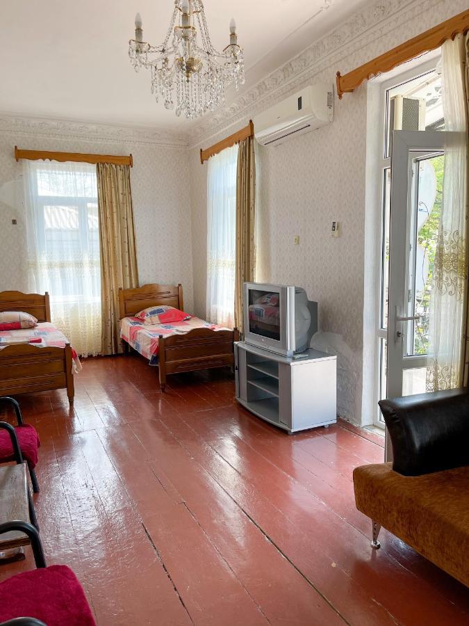 Guesthouse On Agmashenebeli 328 Kobuleti Extérieur photo